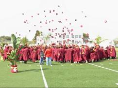 Grad Hats 09